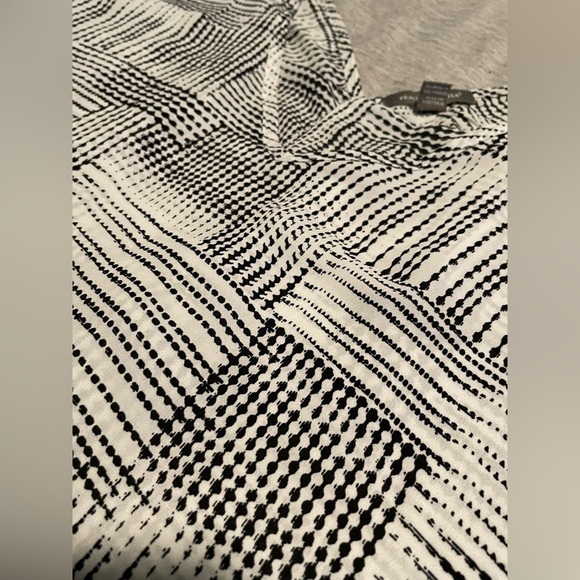 Peace&Pearls polyester shirt size XL black and white - Picture 4 of 6